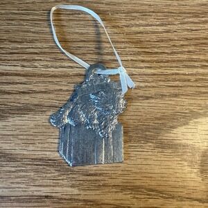 PEWTER KITTEN CAT  IN HOLIDAY CHRISTMAS BOX‎ HANGING ORNAMENT